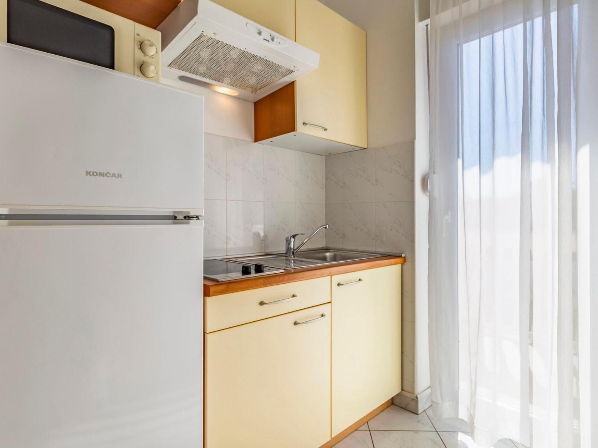 Rok 6 By Interhome Pula